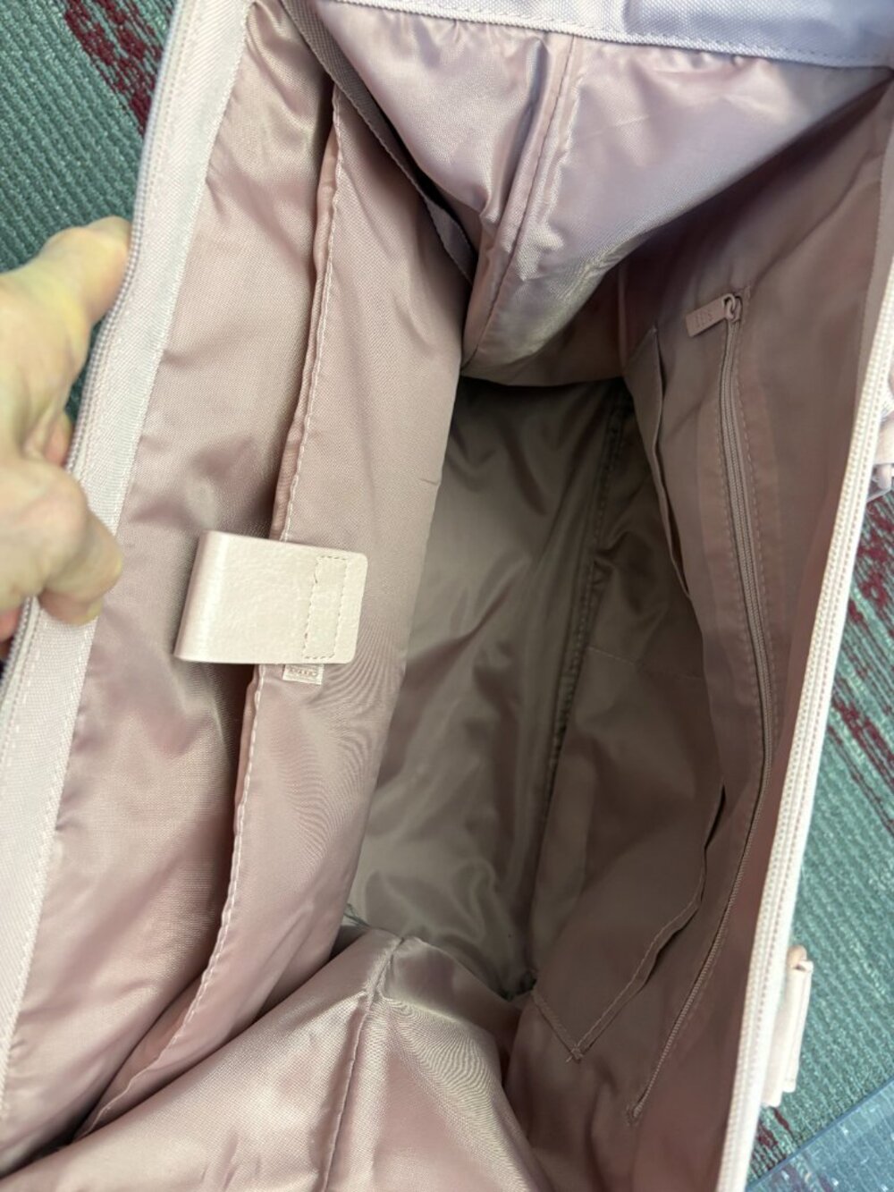 Beis - Mini Weekender in Atlas Pink - New With Tags - Picture 9 of 10